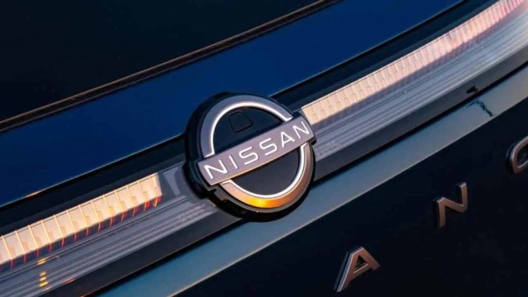 Otomotiv Devlerinin Birleşme Hayali Sona Erdi: Hisse Kayıpları Devam Ediyor