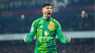 Altay Bayındır Müjdesi Manchester United Cephesini Sevindirdi: Türk Kaleci Antrenmanlara Başladı!