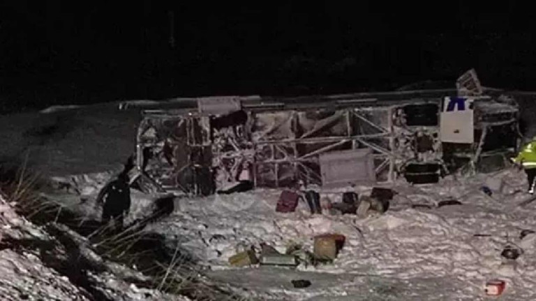 Erzurum Horasan'da Feci Otobüs Kazası: 37 Yaralı