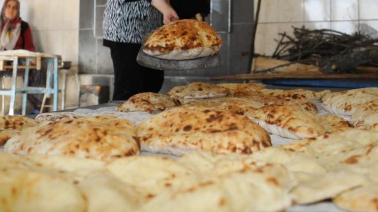 Çubuklu Kadınların Ramazan İmecesi: Döşeme Ekmeği Geleneği Nesilden Nesile
