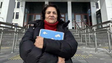 70 Yaşında Üniversite Sıralarında: Menşure Teyze Arkeoloji Hayalini Gerçekleştiriyor