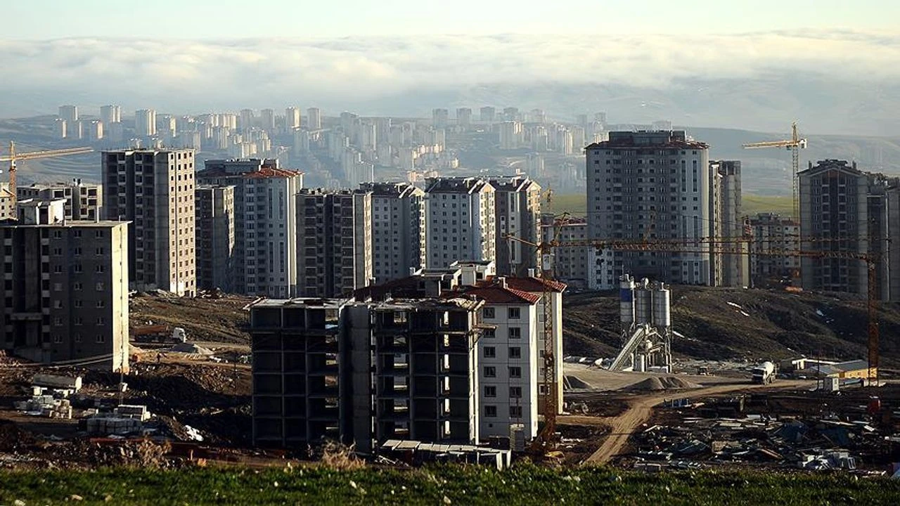 İstanbul'da Konut Krizi Gençler Umutsuz