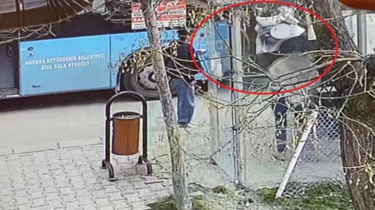 Ankara'da Vahşet: 15 Yaşındaki Genç Kıza Otobüs Durağında Bıçaklı Saldırı