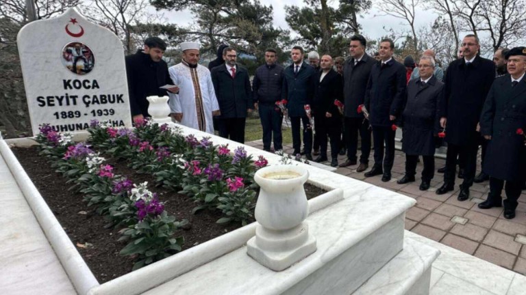 Çanakkale Kahramanı Seyit Onbaşı, 110. Yıl Dönümünde Mezarı Başında Anıldı