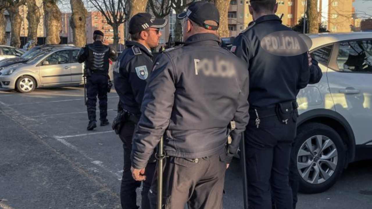 Mardin'de Arazi Kavgası Kanlı Bitti Eş, Kocasını Tabancayla Korudu