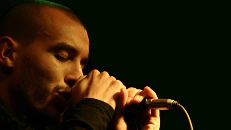Cem Adrian'dan İmamoğlu'na Destek: 'Bu Ülkenin İnsanları Daha Çok Umudu Hak Ediyor'