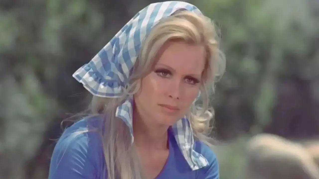 Filiz Akın