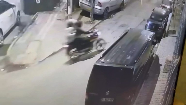 Bahçelievler'de Haraç Çetesi Çökertildi: İş Yerleri ve Araca Silahlı Saldırı Düzenleyen 5 Kişi Yakalandı