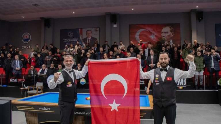 Türk Bilardocular Tayfun Taşdemir ve Berkay Karakurt'tan Avrupa Şampiyonluğu