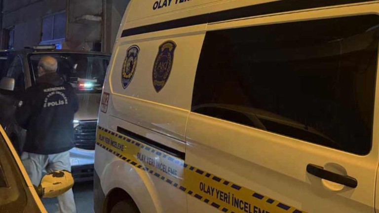 İzmir'de Evinde Ölü Bulunan Adamın Cesedi 5 Günlükmüş