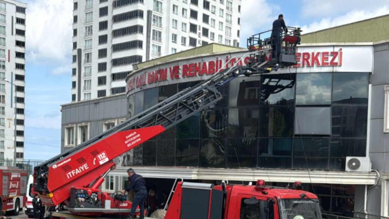 Samsun'da Huzurevi Yangını: 85 Yaşlı Tahliye Edildi, Yaralı Yok